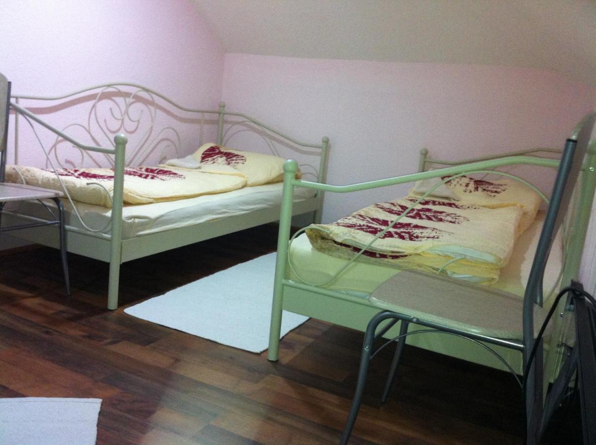 Pansion Zeyno Hotel Sarajevo Habitación foto